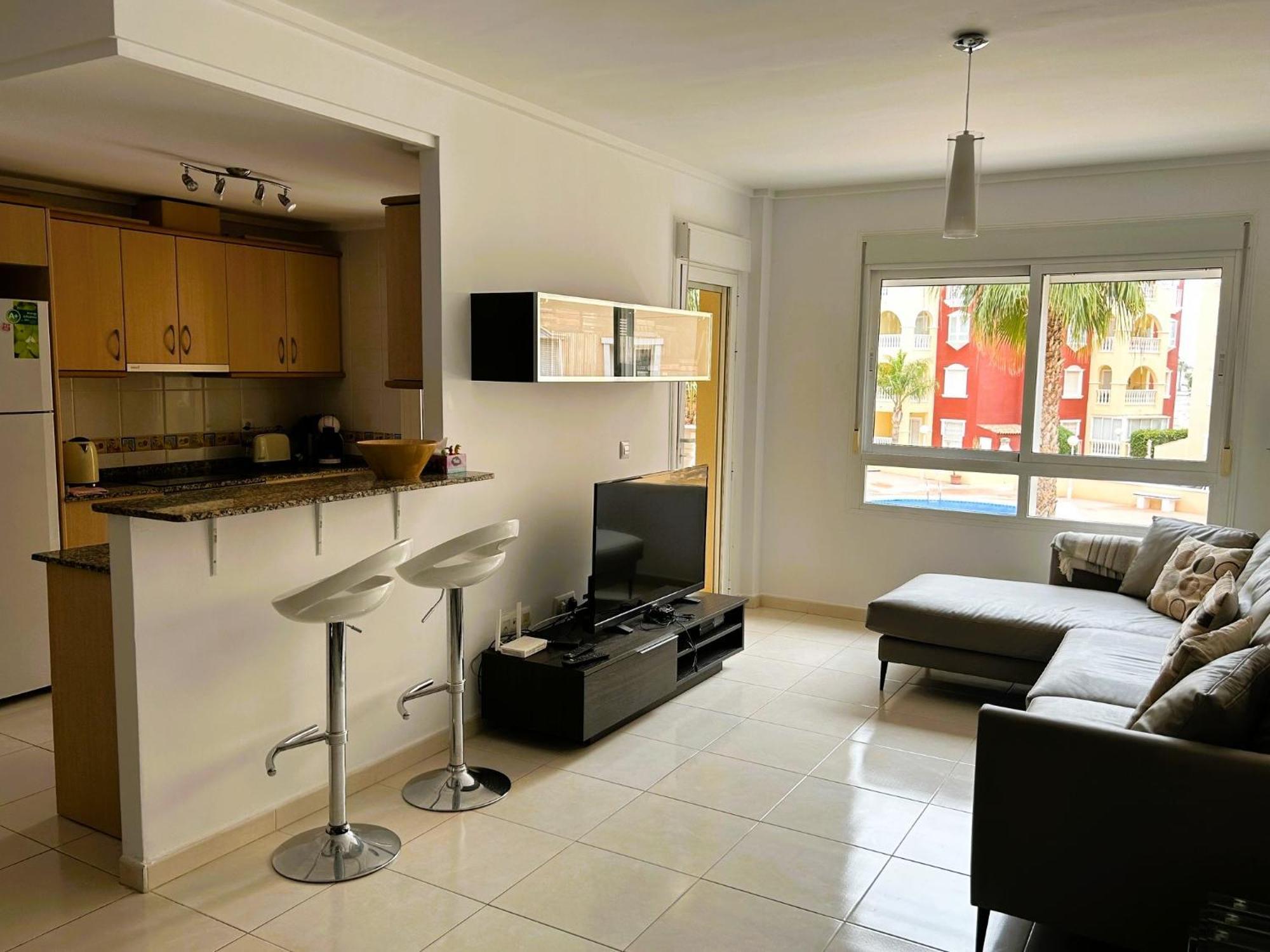 Beautiful 3 Bed, 2 Bath Modern Apartment ロス・アルカサレス エクステリア 写真